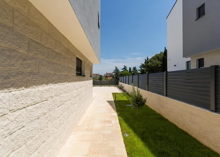 Matic With Balcony And Shared Pool Apartment