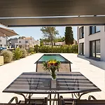 Matic With Balcony And Shared Pool Apartamento Funtana