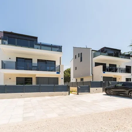 Matic With Balcony And Shared Pool